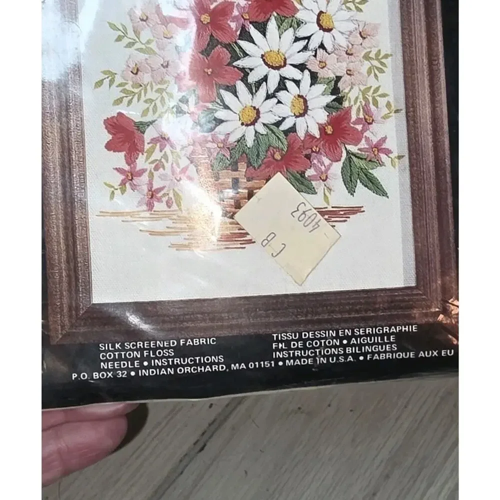 Vtg Charmin Basket Of Flowers Embroidery Kit 5 x 7 New Silk Screen Needlepoint